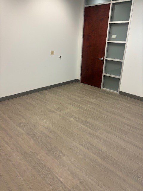 office for rent in Avondale, flexible lease.
