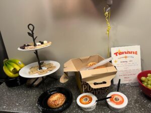 office rental space with amenities in Avondale.